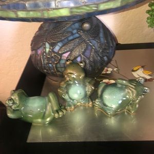 Three amigos relaxing -I see you- I’m listening